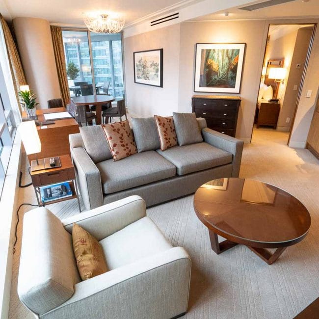 Shangri-La Vancouver One Bedroom Suite