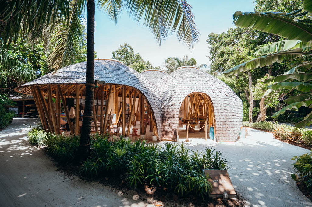 Finolhu Maldives art studio